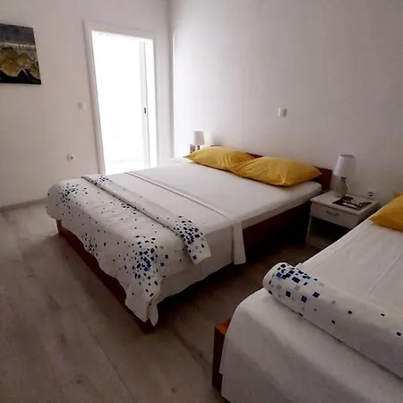 Santic * Podaca
